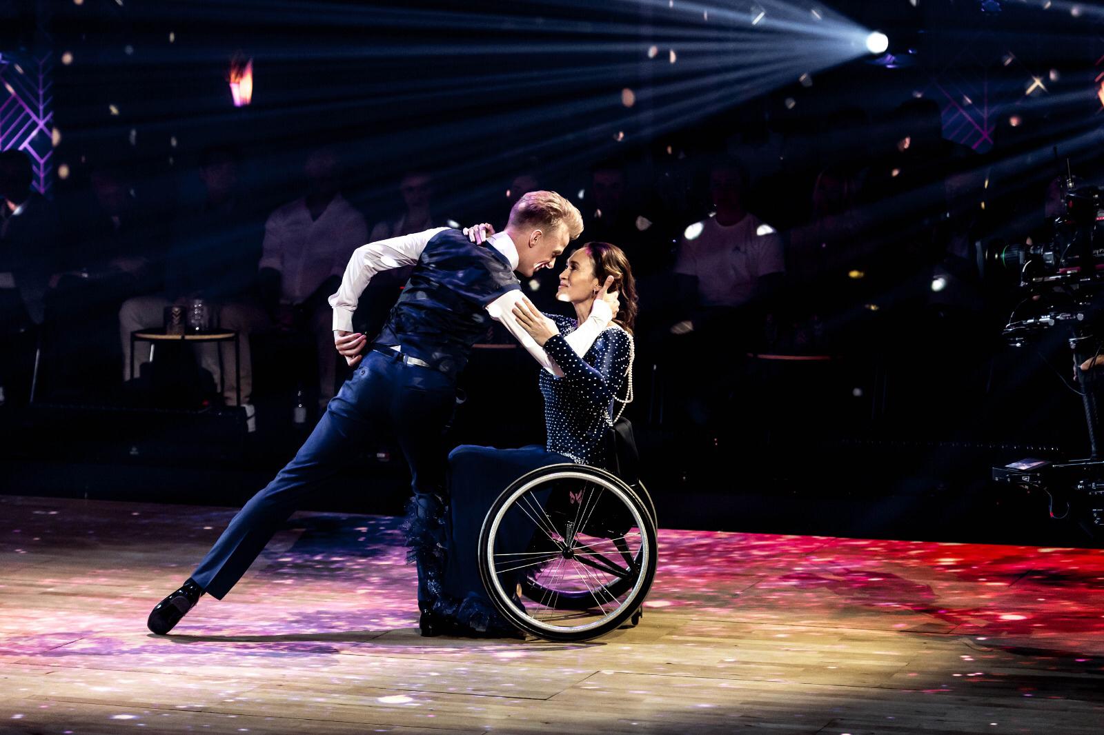 Joost Findhammer en Bibian mentel liveshow Dancing with the stars