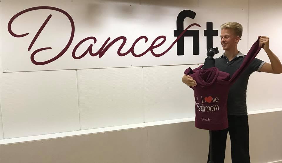 Wisselen van danspartner bij stijldansles van Dansschool Dance Fit