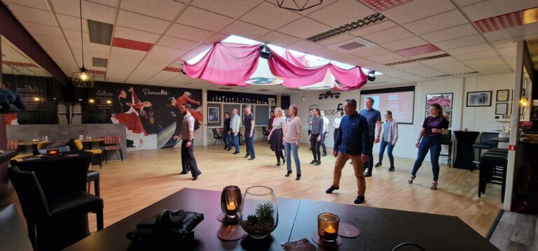Sfeerimpressie Workshop Better Ballroom Basics Online! 5 Workshop Better Ballroom Basics Dansschool Dance Fit 20230318 3