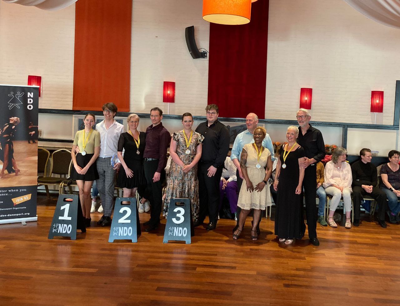 Wedstrijdteam Dansschool Dance Fit Goed van start bij de NDO