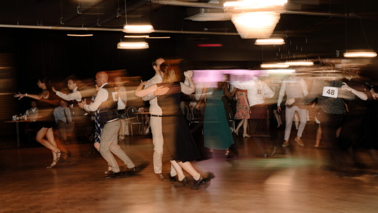 Wisselen van partner bij je dansles? 1 TW 2025 EVENT FEATHERSTEP 167