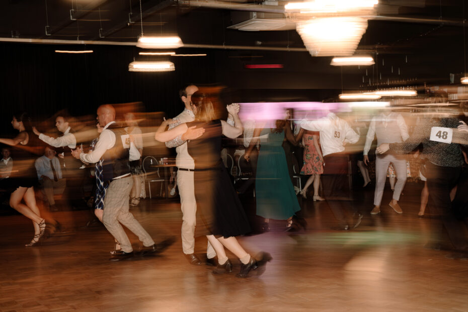 Wisselen van partner bij je dansles? 1 TW 2025 EVENT FEATHERSTEP 167