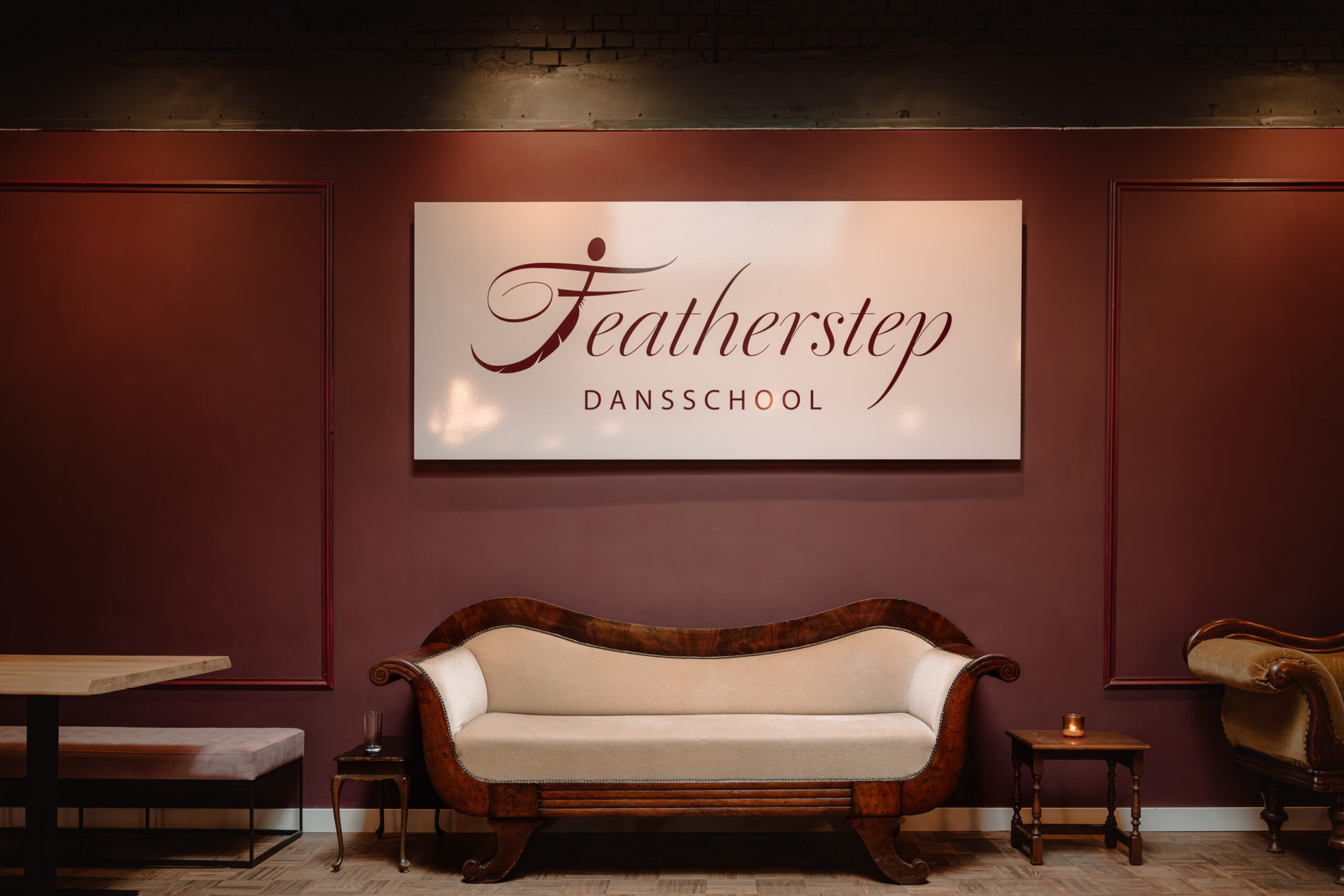 Dansschool Featherstep Logo